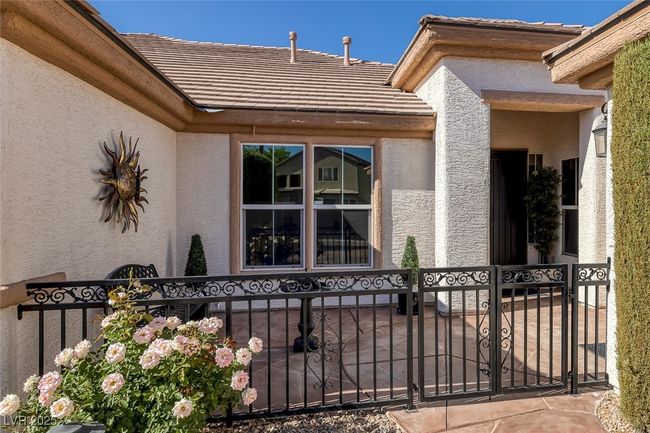 Gated Courtyard | Image 62