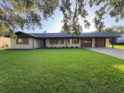 118 Clover St, Lake Jackson, TX, 77566-4606 | Card Image