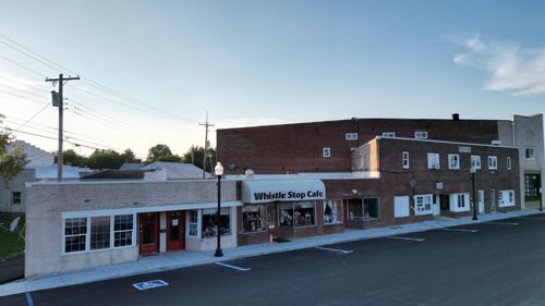 122 Railroad Ave, Osgood, IN, 47037-1067 | Card Image