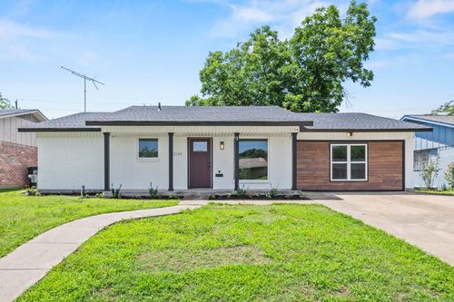 2134 Bowie Dr, Carrollton, TX, 75006-7605 | Card Image
