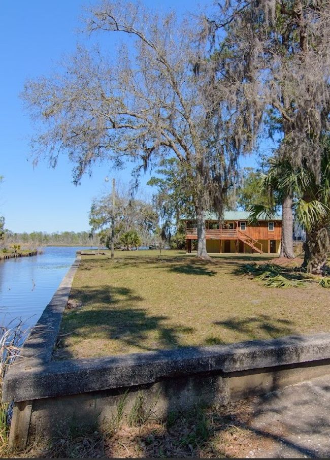 5 Big Oaks, House other with 3 bedrooms, 3 bathrooms and 4 parking in Apalachicola FL | Image 4