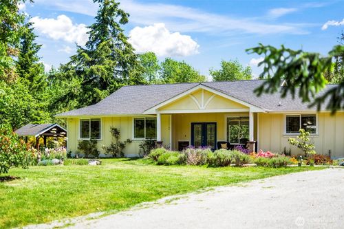 1327 196th Ave Nw, Lakebay, WA, 98349-8241 | Card Image