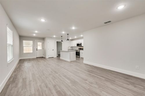 420 E 5th St, Bonham, TX, 75418-4005 | Card Image