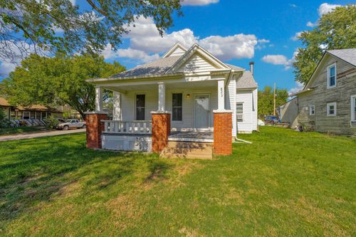 823 W Harvey, Wellington, KS, 67152 | Card Image