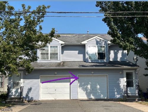 b-13 Hampton Rd, New Brunswick, NJ, 08901-3612 | Card Image