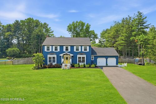 10 Courtney Way, Red Bank, NJ, 07701-5558 | Card Image