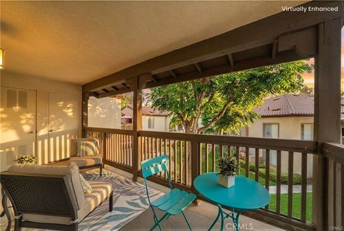m-104 S Cross Creek Rd, Orange, CA, 92869-5881 | Card Image