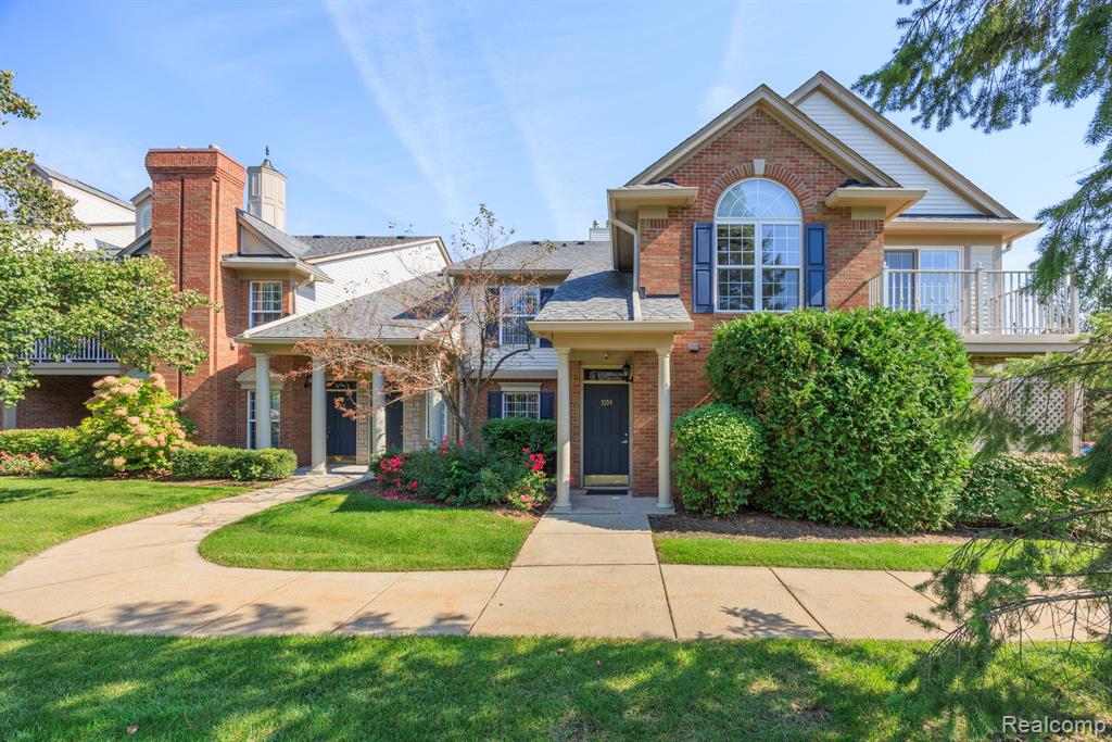 Brookemonte Cir, Rochester, MI 48306 #1