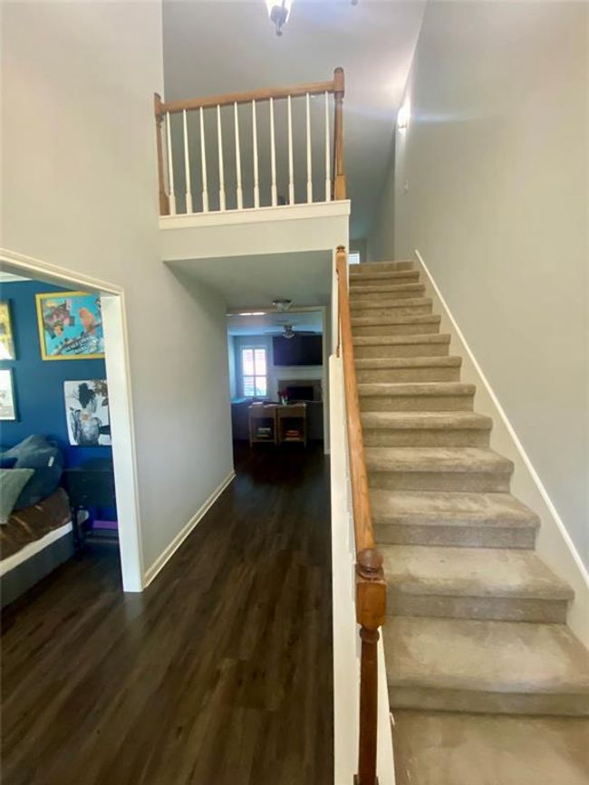 Entry from front door with high ceiling | Image 4