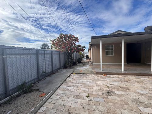rear-541 E 38th St, Hialeah, FL, 33013-2724 | Card Image