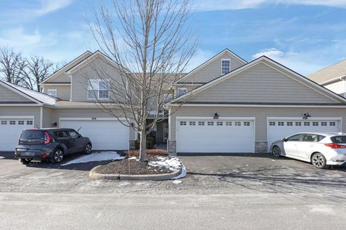 9073 Polaris Lakes Drive, Columbus, OH, 43240 | Card Image