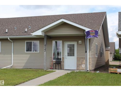 4722 60 Ave, Vegreville, AB, T9C0A8 | Card Image