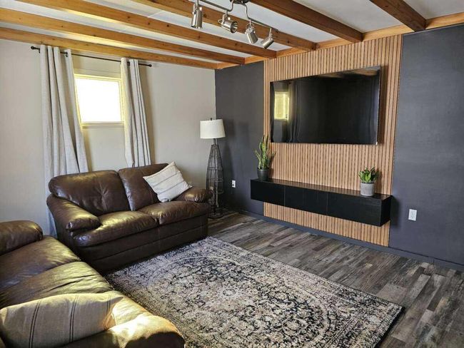 309 Aspen Avenue, House other with 6 bedrooms, 3 bathrooms and 2 parking in Jasper AB | Image 5