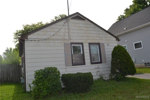 57 E End Ave, Cheektowaga, NY, 14225-2826 | Card Image