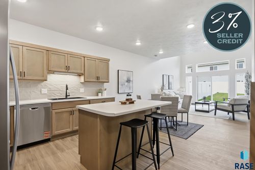 2402 E Jetty Pl Place, Sioux Falls, SD, 57108 | Card Image