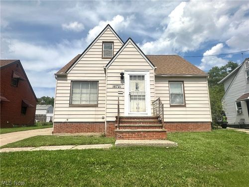 16721 Harvard Ave, Cleveland, OH, 44128-2205 | Card Image