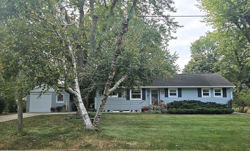 1124 Steinman St, Dixon, IL, 61021-1354 | Card Image