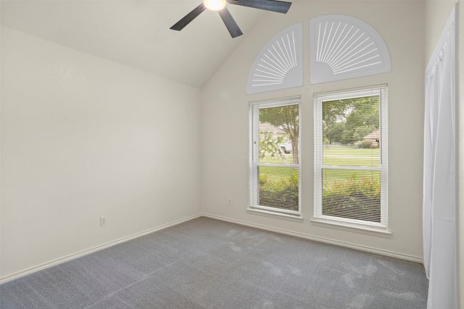 230 Bent Tree Trl, House other with 3 bedrooms, 2 bathrooms and null parking in Burleson TX | Image 16