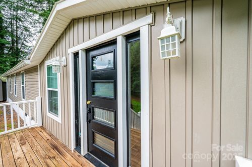 1690 Falls Rd Nw, Valdese, NC, 28690-8873 | Card Image