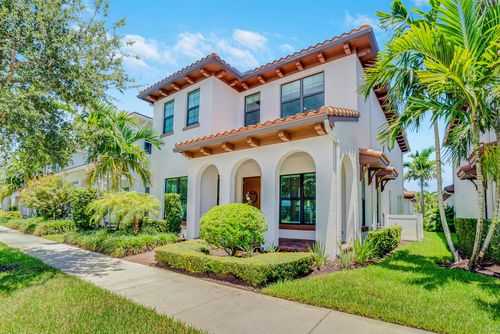 13616 Dumont Rd, Palm Beach Gardens, FL, 33418-6195 | Card Image