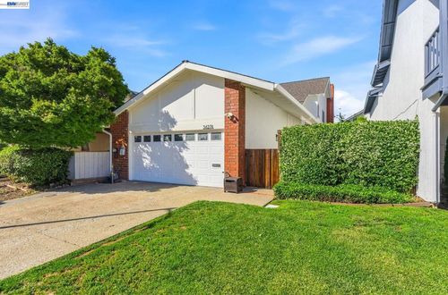 36274 Salisbury Dr, Newark, CA, 94560-1950 | Card Image