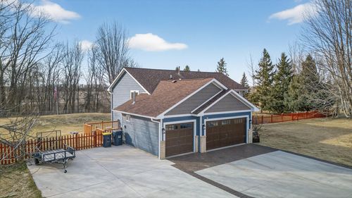 27314 Jody Ave, Chisago City, MN, 55013-7317 | Card Image