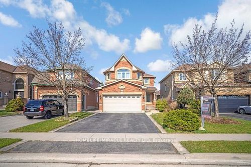 21 National Cres, Brampton, ON, L7A1J2 | Card Image