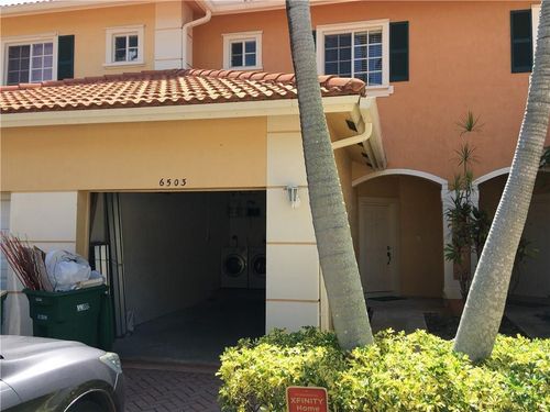 6503 Catalina Ln, Tamarac, FL, 33321-5530 | Card Image