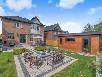 613 Clifford Perry Pl, House other with 4 bedrooms, 4 bathrooms and 6 parking in Newmarket ON | Image 3