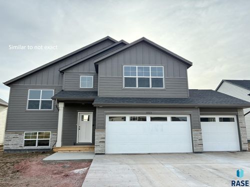 5612 E Ashwood Cir Circle, Sioux Falls, SD, 57108 | Card Image