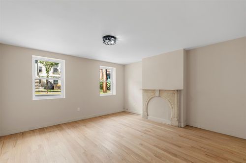 1-135 3rd St, Newburgh, NY, 12550-4555 | Card Image