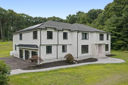 23 Bens Way, Hopedale, MA, 01747-2008 | Card Image