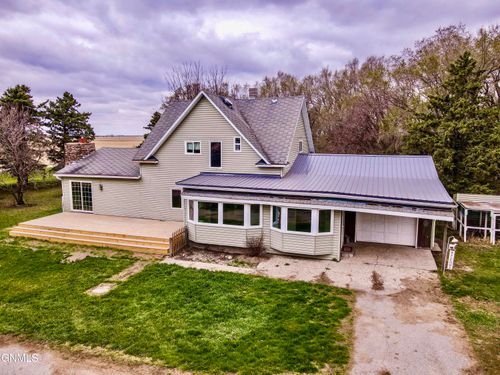 10727 29th St Se, Sanborn, ND, 58480-9705 | Card Image