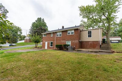 Back yard space!! Is a Garden on your wish list? Room for Fido? | Image 2