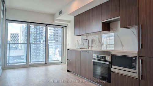 2612-3 Concord Cityplace Way, Toronto, ON, M5V0X4 | Card Image