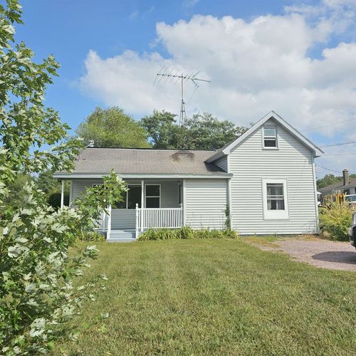 2555 W Wisconsin St, Portage, WI, 53901-1022 | Card Image