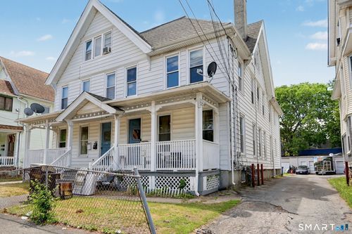 135 Sherwood Ave, Bridgeport, CT, 06605-1137 | Card Image