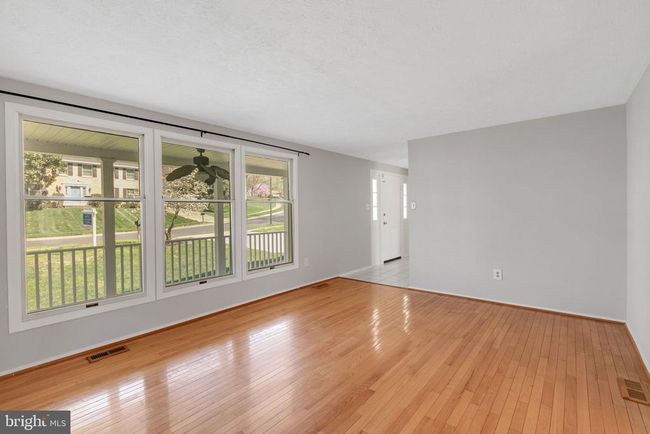7567 Cloud Ct, House other with 4 bedrooms, 4 bathrooms and null parking in SPRINGFIELD VA | Image 7