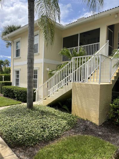 201 - 200 Mirabella Circle, Condo with 2 bedrooms, 2 bathrooms and null parking in VENICE FL | Image 3