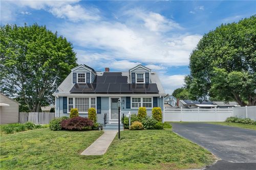 35 Pleasant View Dr, North Providence, RI, 02904-4525 | Card Image