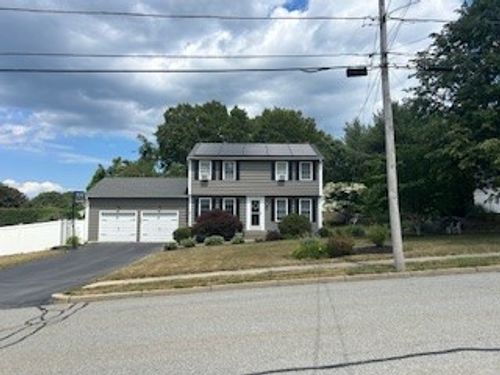 2 Brookfield Rd, Coventry, RI, 02816-7691 | Card Image