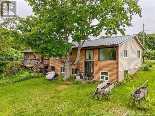 4345 Rte 105, Upper Queensbury, NB, E6G1X8 | Card Image