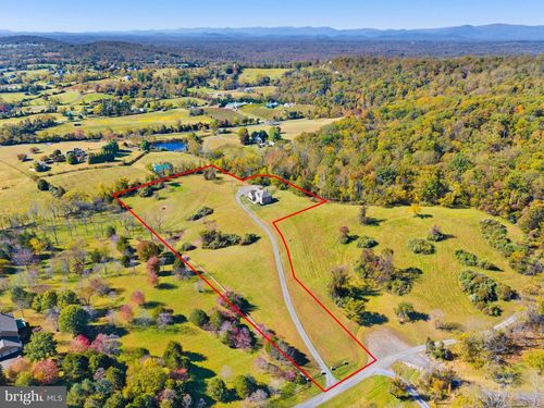 6576 Timothy Ln, WARRENTON, VA, 20186-9658 | Card Image