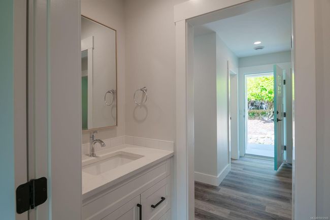 5843 Strathcona St, House other with 5 bedrooms, 3 bathrooms and 4 parking in Port Alberni BC | Image 44
