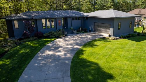 12737 Sanctuary Pl, Grand Haven, MI, 49417-8317 | Card Image