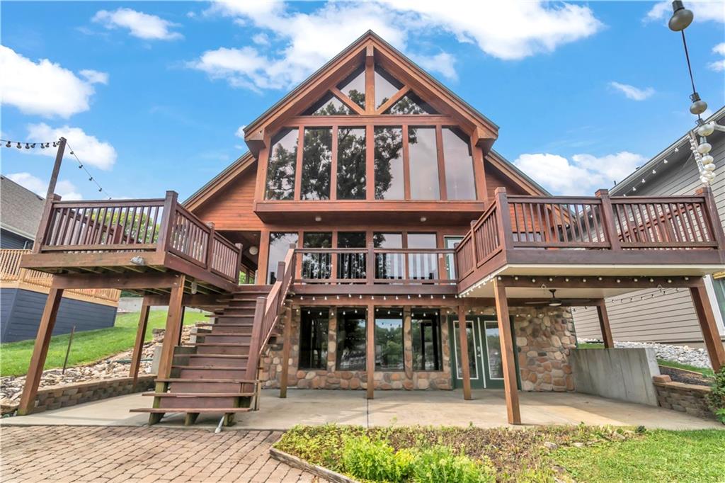 Beach Dr, Blue Springs, MO 64015