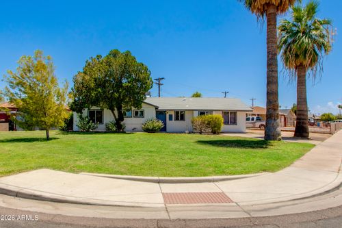 5657 N 39th Ave, Phoenix, AZ, 85019-2127 | Card Image