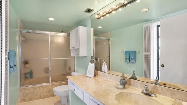 APT-808 - 2202 S Cypress Bend Dr, Condo with 2 bedrooms, 2 bathrooms and null parking in Pompano Beach FL | Image 16