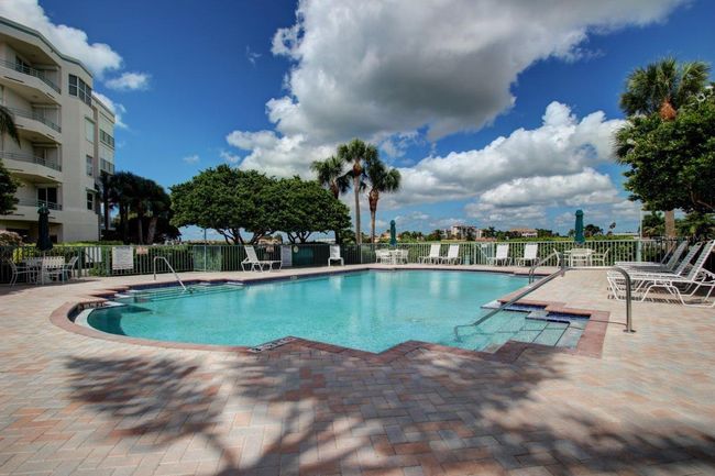 Coral Pointe Pool | Image 35