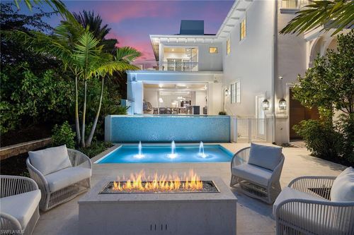 12 Sabre Ln, NAPLES, FL, 34102-7937 | Card Image